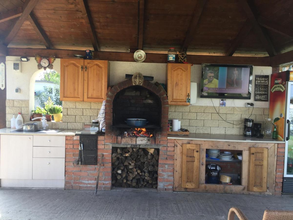 Camping La Foisor Turda Buitenkant foto