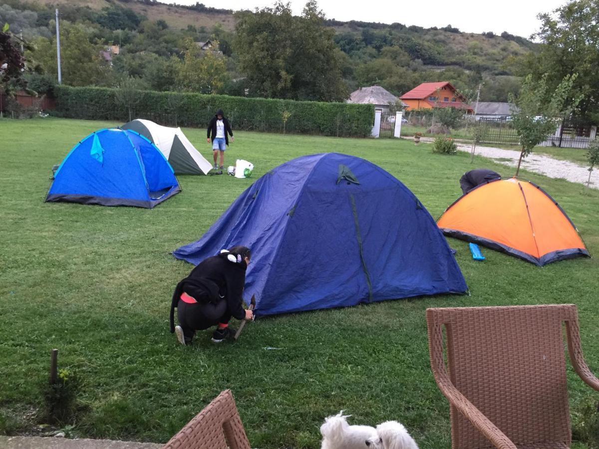 Camping La Foisor Turda Buitenkant foto