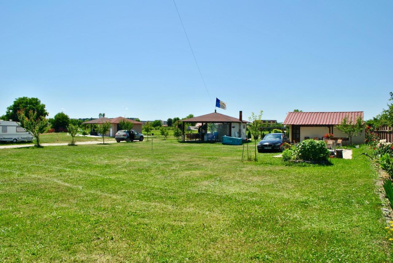 Camping La Foisor Turda Buitenkant foto